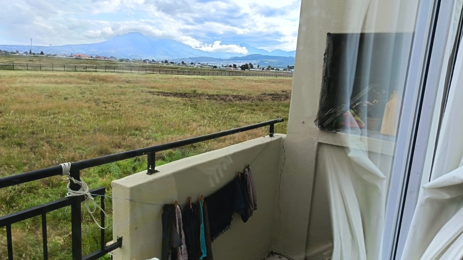 2 Bedroom Property for Sale in Whispering Pines Western Cape